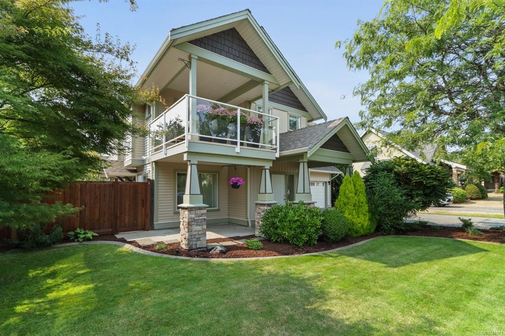 595 Sarum Rise Way - 2