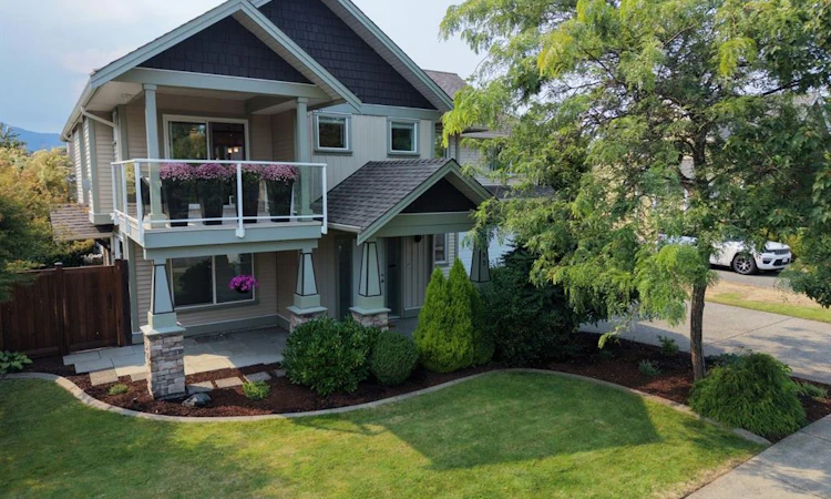 595 Sarum Rise Way
