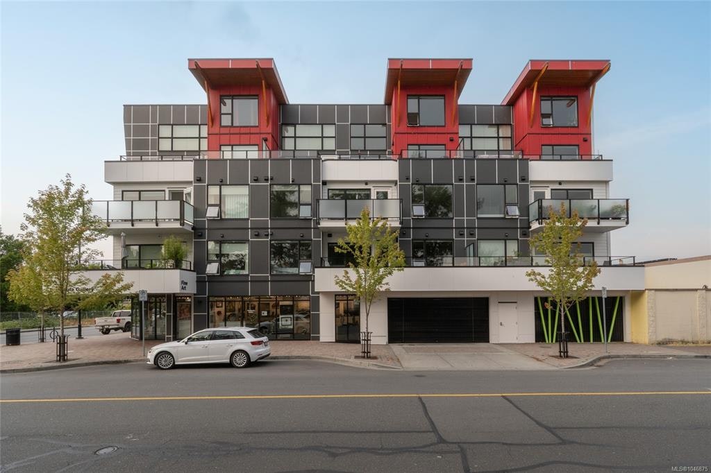 302-2526 Bevan Avenue, Sidney, BC, V8L 1W3