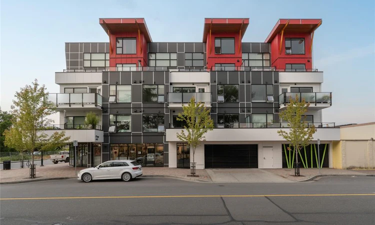 302-2526 Bevan Avenue