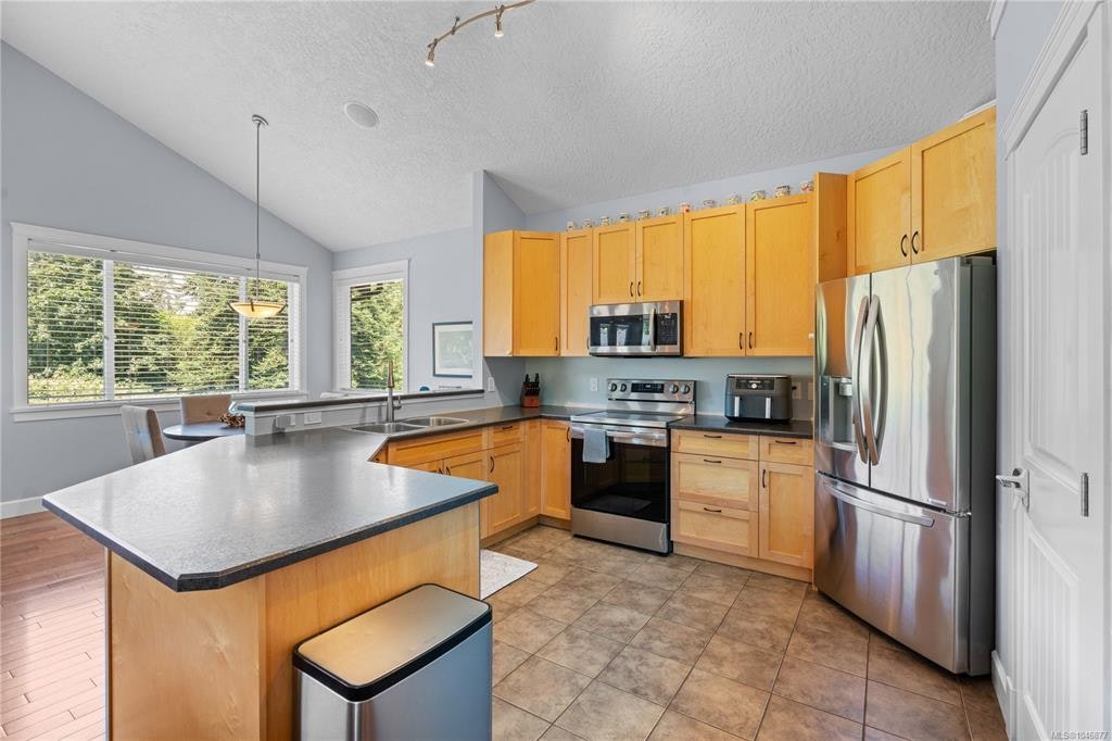 931 Deloume Road, Mill Bay, BC, V0R 2P1 - 7