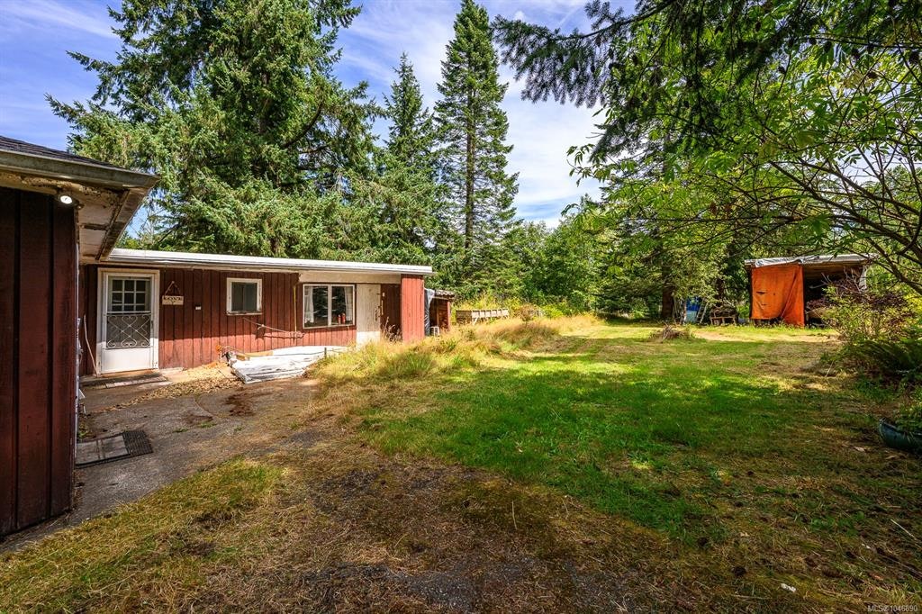 8808 N Island Highway, Black Creek, BC, V9J 1K5 - 21