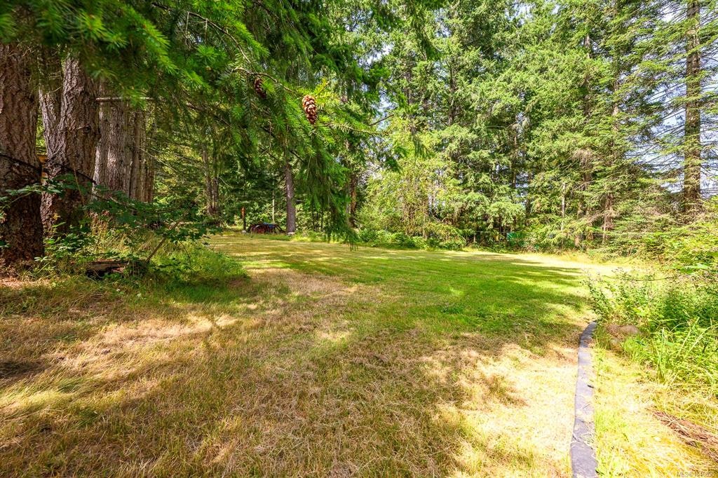 8808 N Island Highway, Black Creek, BC, V9J 1K5 - 6