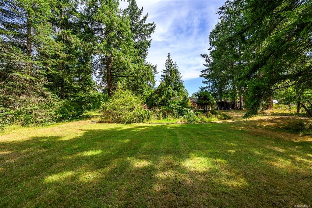 8808 N Island Highway, Black Creek, BC, V9J 1K5 - 11
