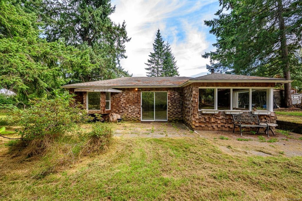 8808 N Island Highway, Black Creek, BC, V9J 1K5 - 14