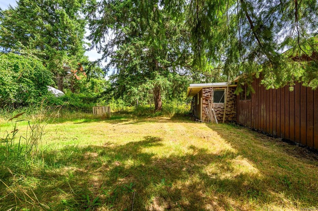 8808 N Island Highway, Black Creek, BC, V9J 1K5 - 16