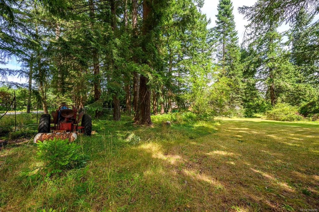 8808 N Island Highway, Black Creek, BC, V9J 1K5 - 9