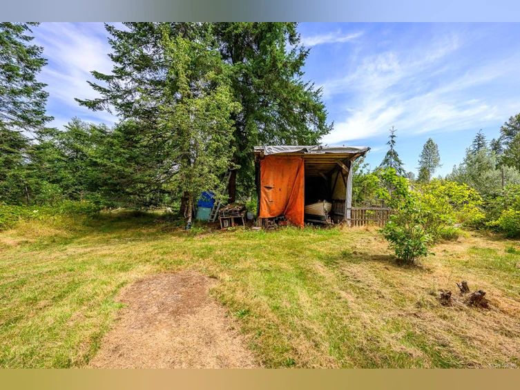 8808 N Island Highway, Black Creek, BC, V9J 1K5 - 24