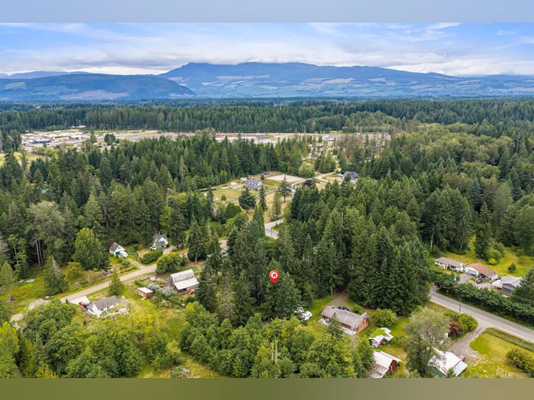 8808 N Island Highway, Black Creek, BC, V9J 1K5 - 38