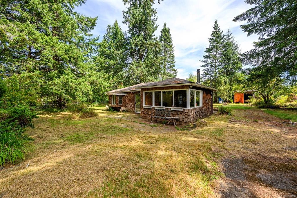 8808 N Island Highway, Black Creek, BC, V9J 1K5 - 12