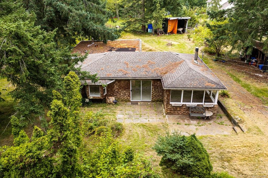 8808 N Island Highway, Black Creek, BC, V9J 1K5 - 34