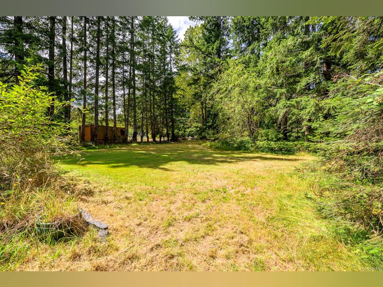 8808 N Island Highway, Black Creek, BC, V9J 1K5 - 7