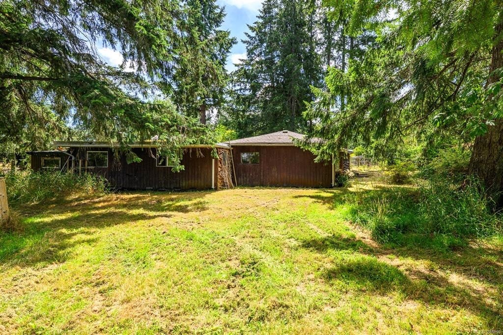 8808 N Island Highway, Black Creek, BC, V9J 1K5 - 17