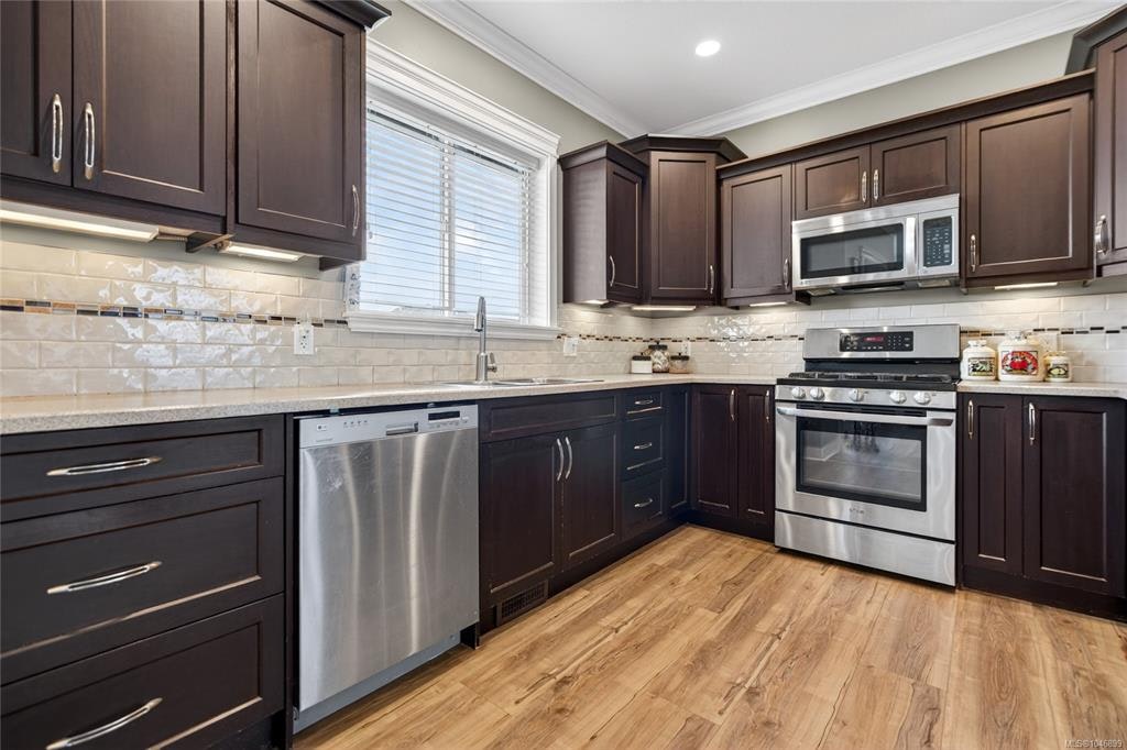 726 Cameleon Drive, Campbell River, BC, V9H 0A7 - 10