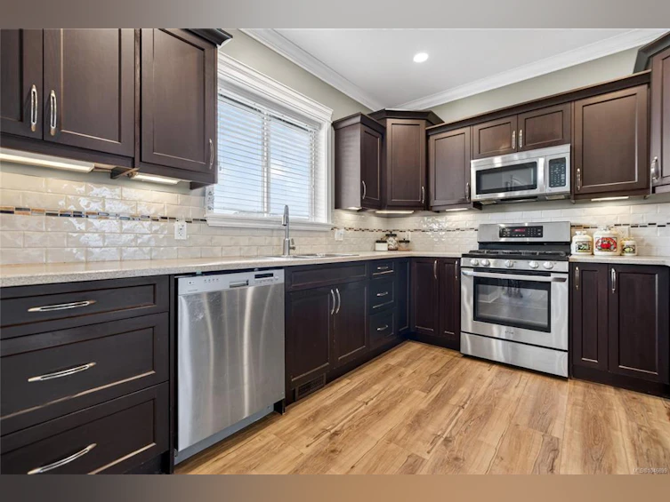 726 Cameleon Drive, Campbell River, BC, V9H 0A7 - 10