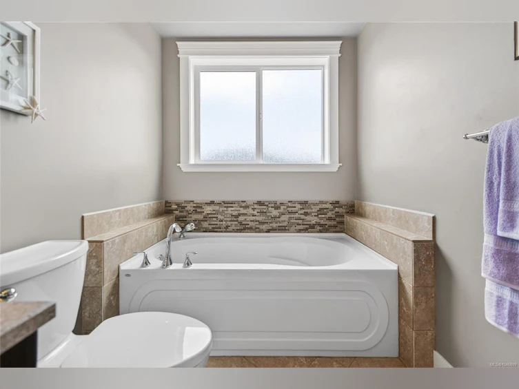726 Cameleon Drive, Campbell River, BC, V9H 0A7 - 27