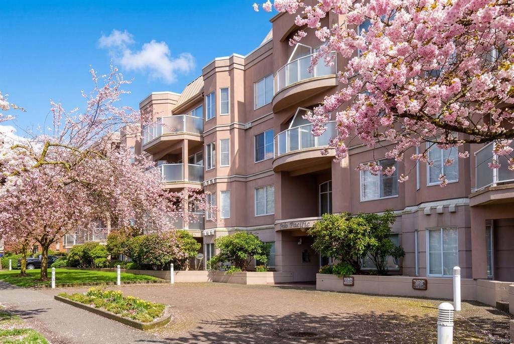 215-405 Quebec Street, Victoria, BC, V8V 4Z2