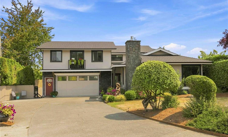 7081 East Saanich Road