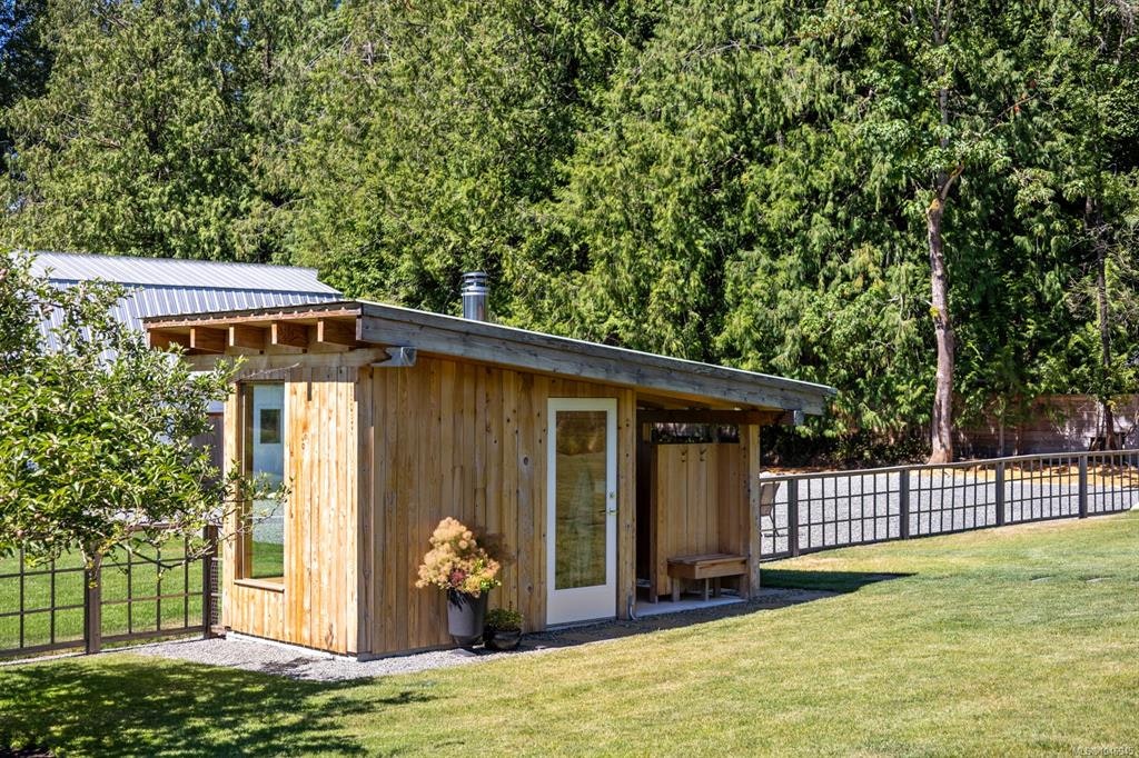 2925 Baird Road, Cumberland, BC, V9N 9N6 - 53