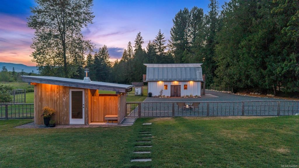 2925 Baird Road, Cumberland, BC, V9N 9N6 - 67