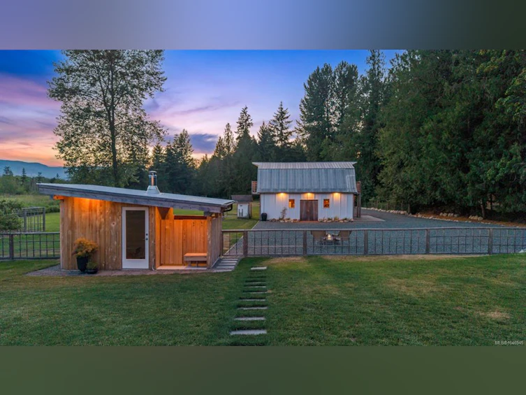 2925 Baird Road, Cumberland, BC, V9N 9N6 - 67