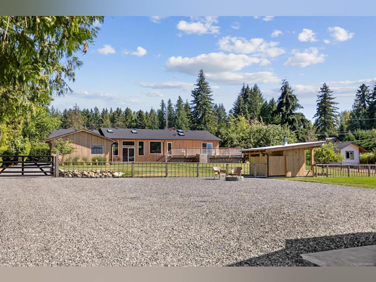 2925 Baird Road, Cumberland, BC, V9N 9N6 - 46