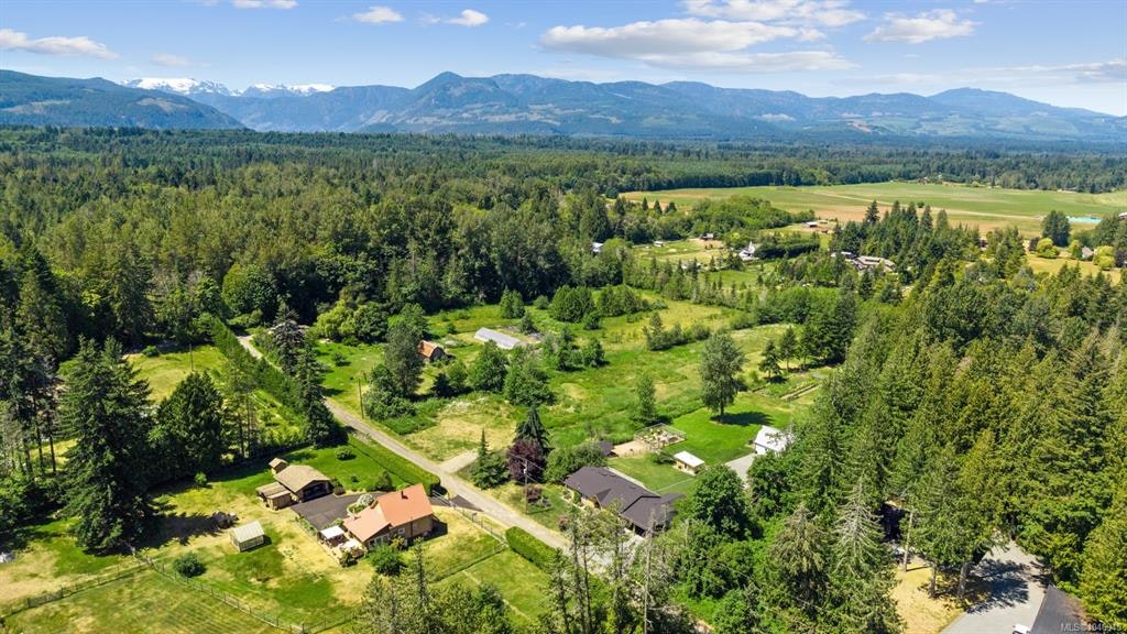 2925 Baird Road, Cumberland, BC, V9N 9N6 - 98