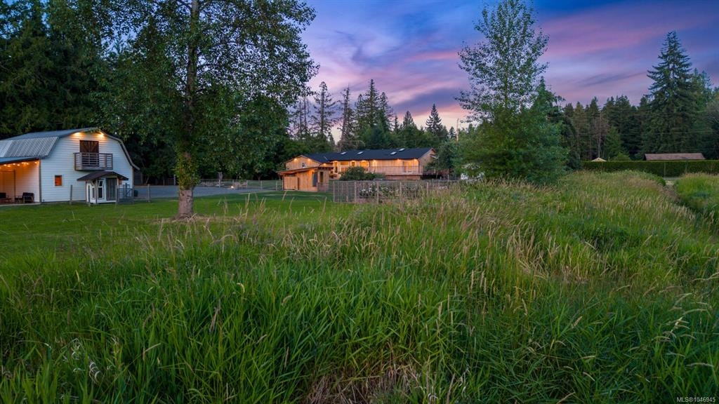 2925 Baird Road, Cumberland, BC, V9N 9N6 - 83