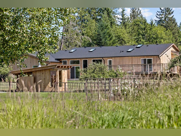 2925 Baird Road, Cumberland, BC, V9N 9N6 - 47