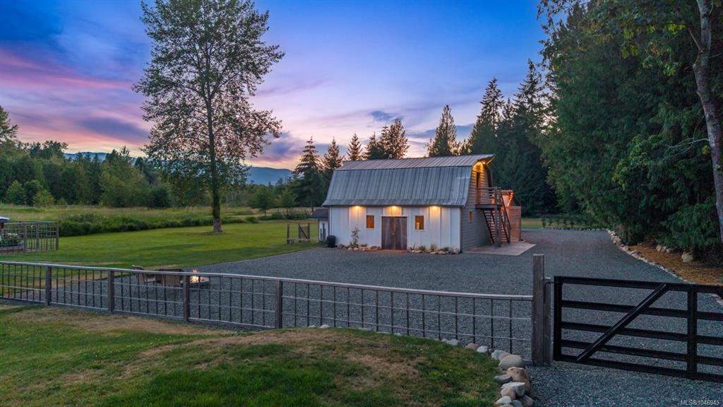 2925 Baird Road, Cumberland, BC, V9N 9N6 - 68