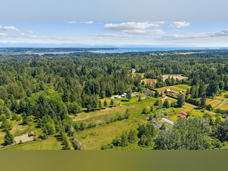 2925 Baird Road, Cumberland, BC, V9N 9N6 - 5