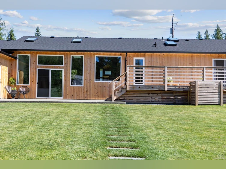 2925 Baird Road, Cumberland, BC, V9N 9N6 - 45