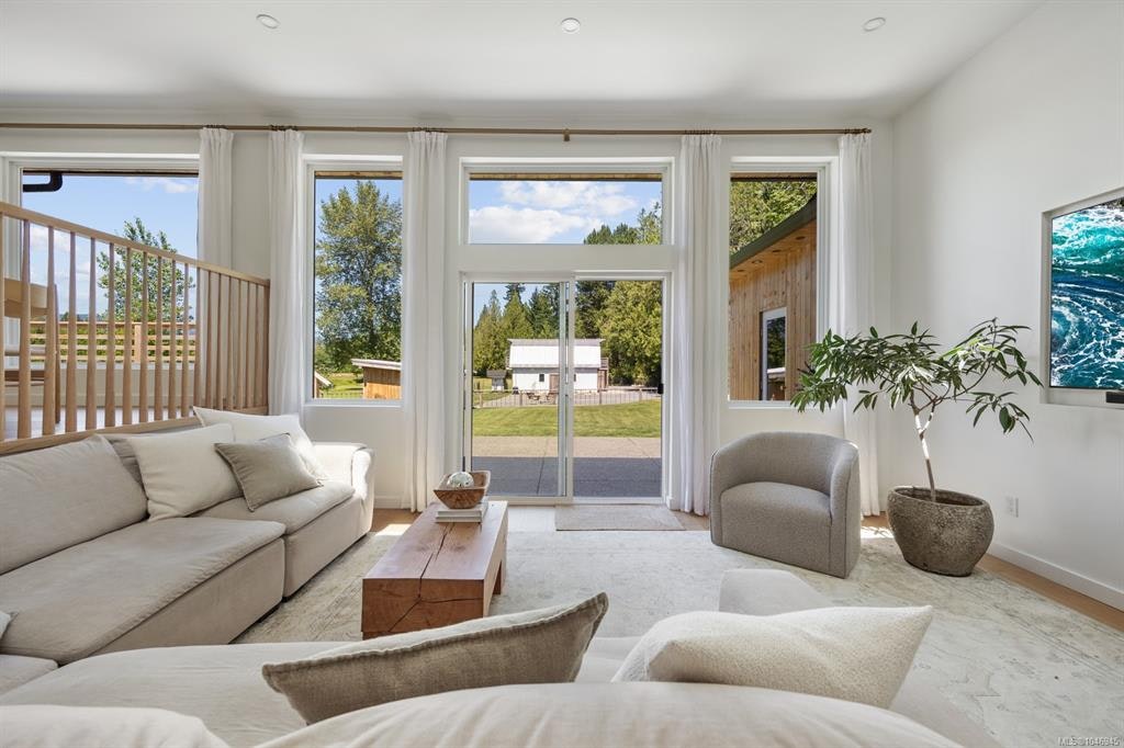 2925 Baird Road, Cumberland, BC, V9N 9N6 - 26