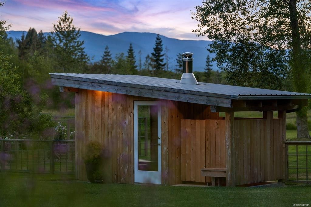 2925 Baird Road, Cumberland, BC, V9N 9N6 - 50