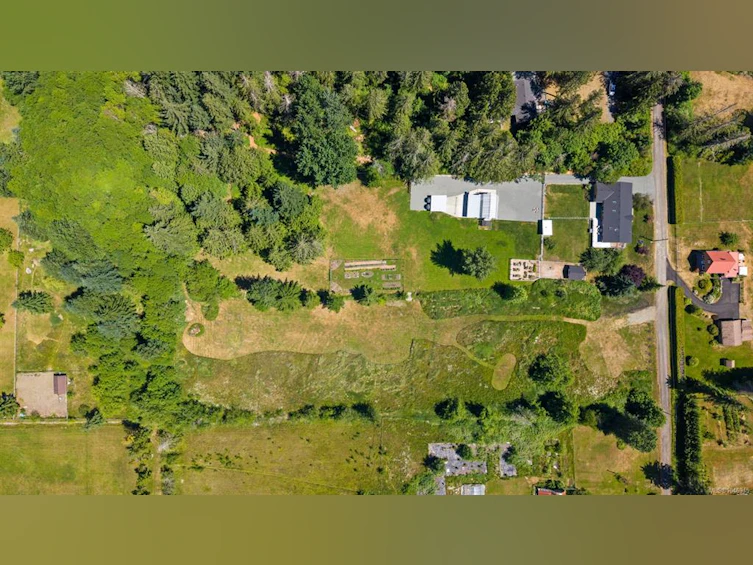 2925 Baird Road, Cumberland, BC, V9N 9N6 - 99