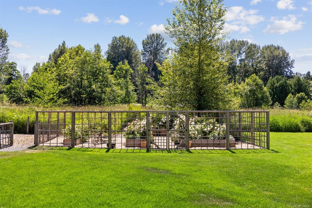 2925 Baird Road, Cumberland, BC, V9N 9N6 - 71