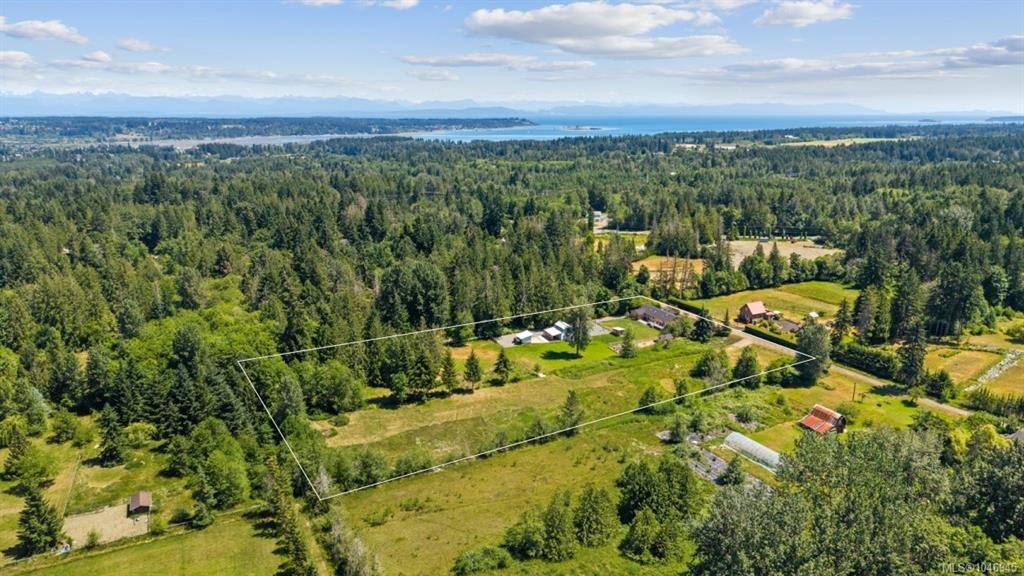 2925 Baird Road, Cumberland, BC, V9N 9N6 - 97