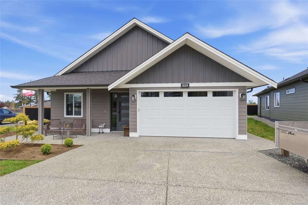 225 Dunbar Way, Parksville, BC, V9P 0G6
