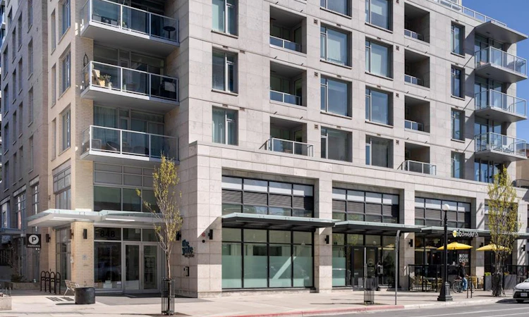 504-848 Yates Street