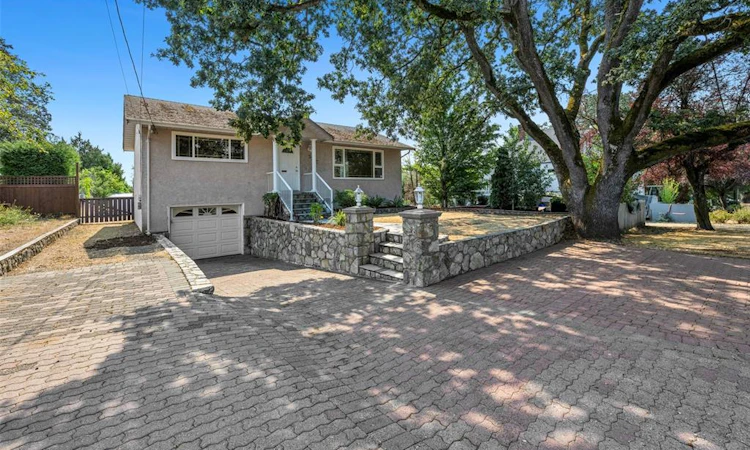 3107 Harriet Road