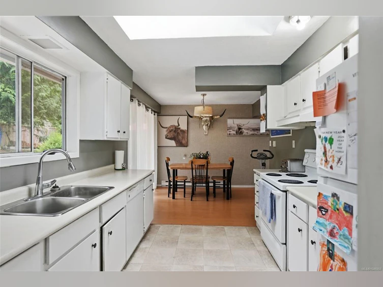 358 Aldous Road, Qualicum Beach, BC, V0N 1G0 - 17
