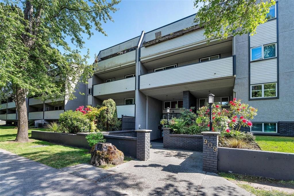 417-909 Pembroke Street, Victoria, BC, V8T 4Z5
