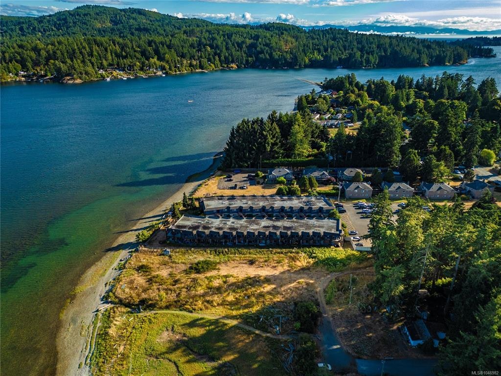 6107 Seabroom Road, Sooke, BC, V9Z 0B8 - 6