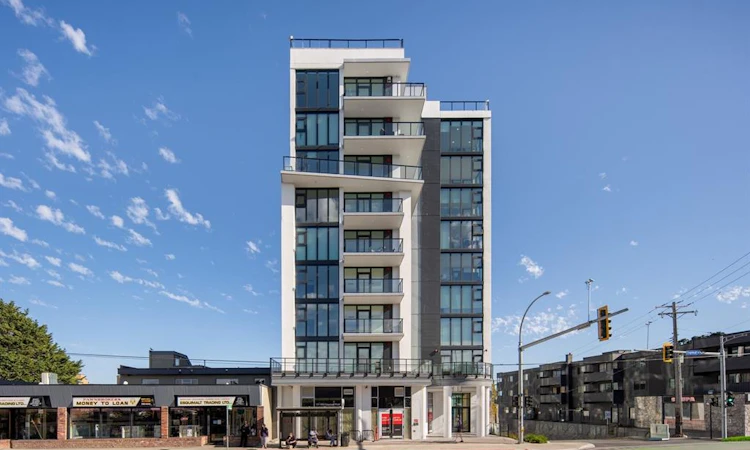 905-899 Esquimalt Road