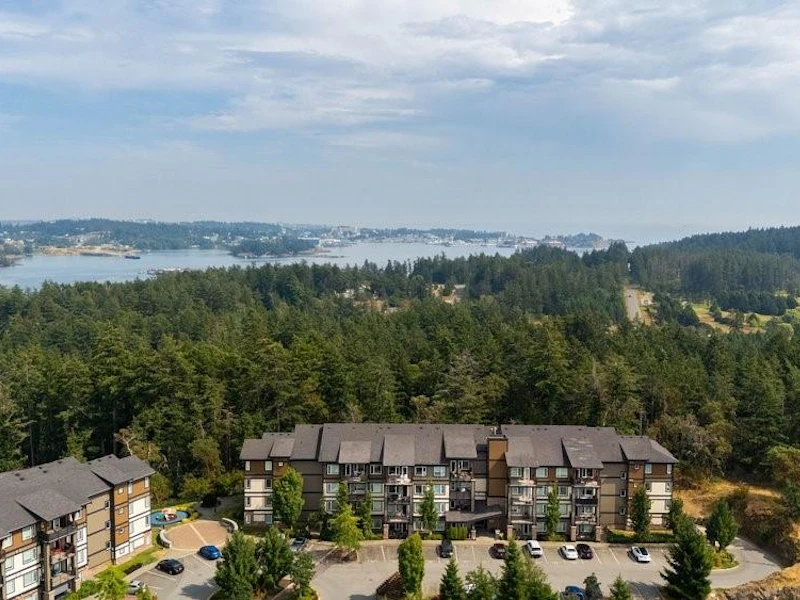 307 - 286 Wilfert Road, View Royal BC V9C 0H6