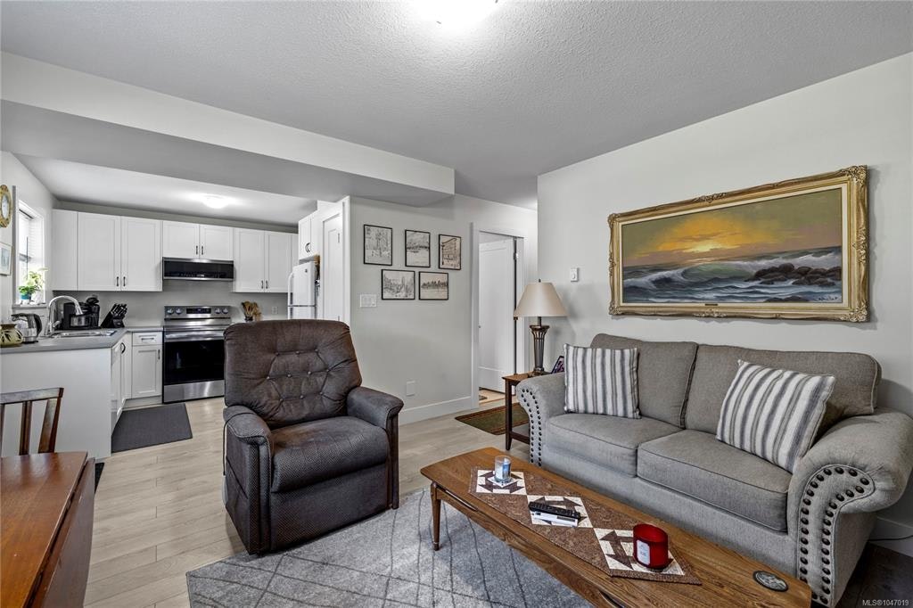 513 Martina Way, Nanaimo, BC, V9T 0E2 - 14