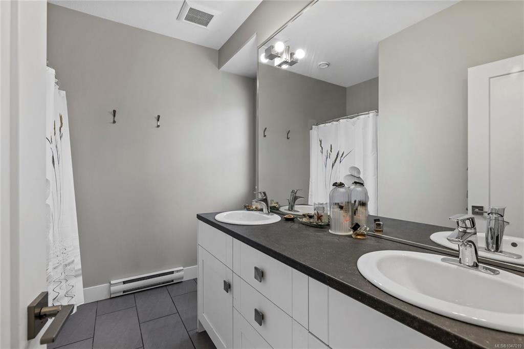 513 Martina Way, Nanaimo, BC, V9T 0E2 - 8
