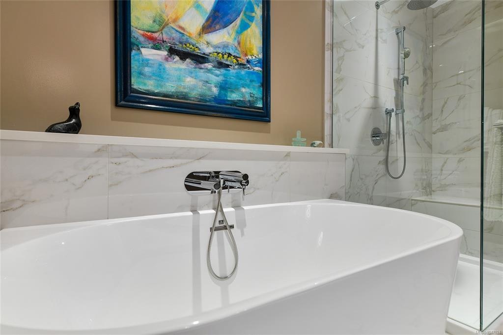 506-5388 Hill Rise Terrace, Saanich, BC, V8Y 3K3 - 36