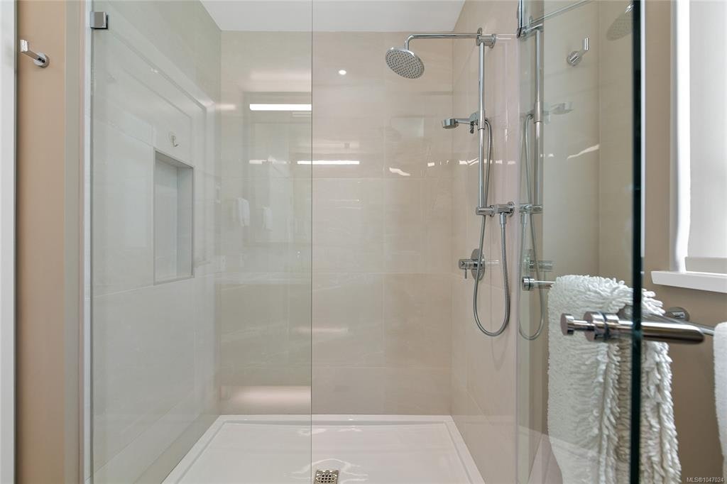 506-5388 Hill Rise Terrace, Saanich, BC, V8Y 3K3 - 49