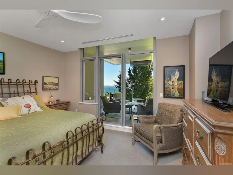506-5388 Hill Rise Terrace, Saanich, BC, V8Y 3K3 - 32